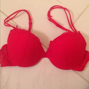 Material Girl bra, padded, lace, red, 36c, EUC!